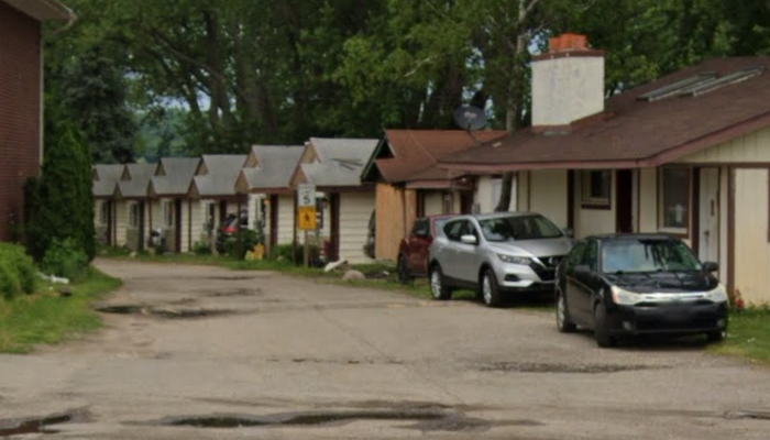 Pontiac Lake Motel - 2022 Street View